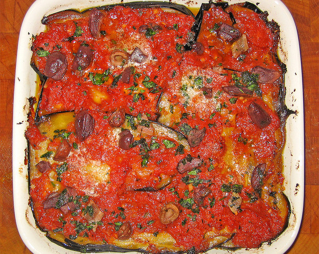 Włoskie potrawy oraz lokalne mięso sezonowane