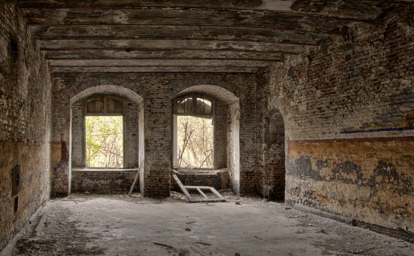 Właściwie z obowiązującymi regułami nowo stawiane domy muszą być energooszczędne.